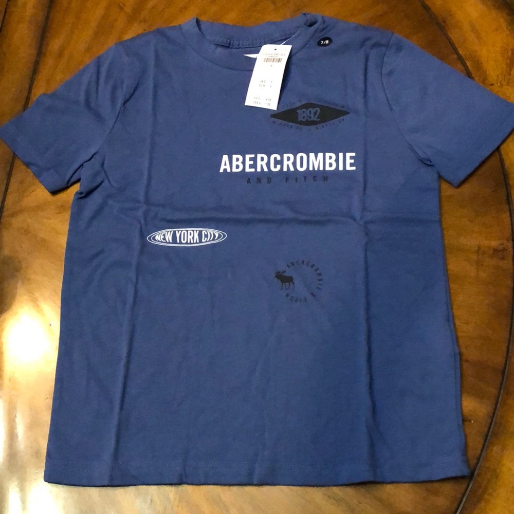 Abercrombie tee. Boys size 7/8. New with Tags!